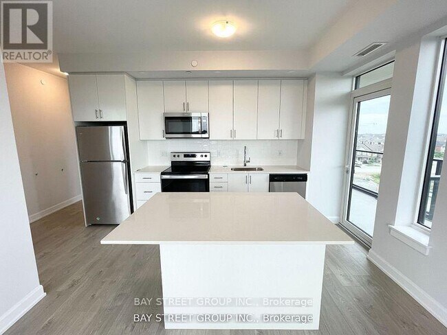 Photo du bâtiment - 516-3200 WILLIAM COLSTON Ave