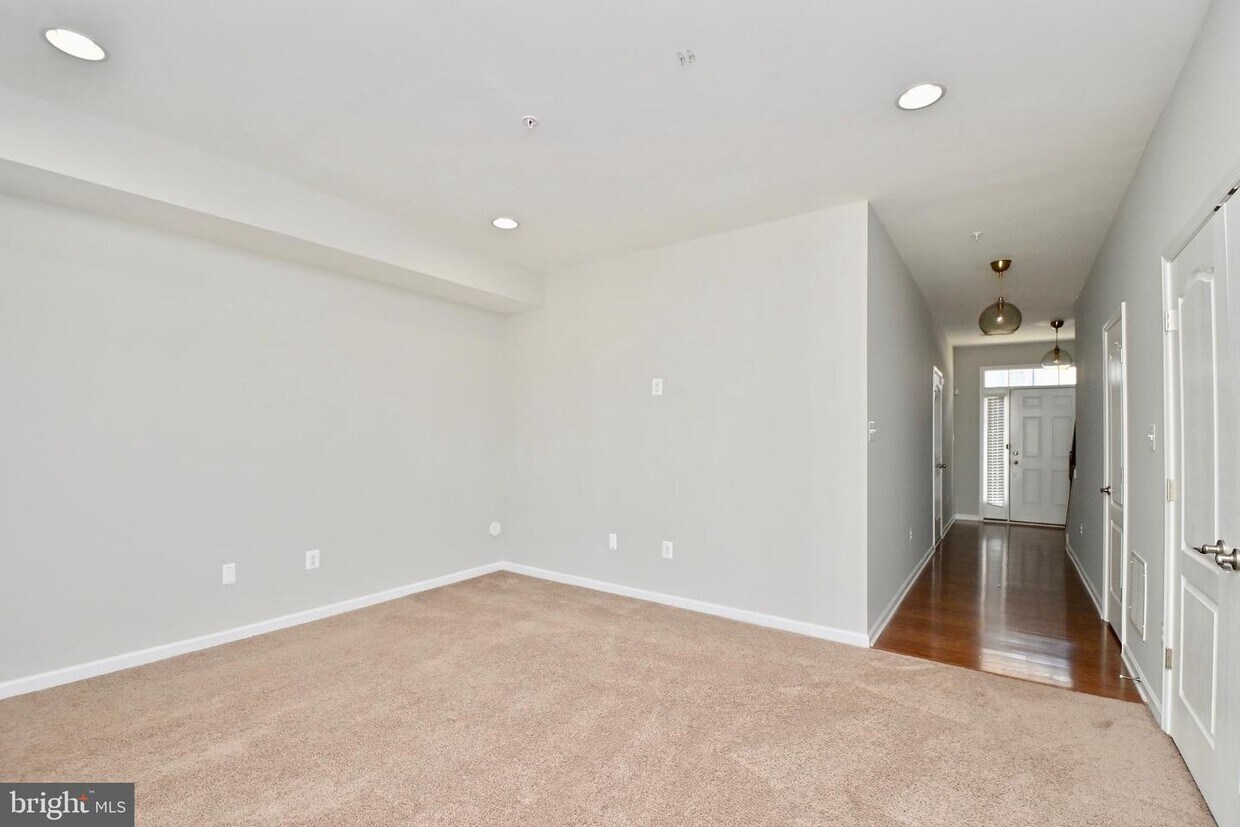 8425 Meadow Lark Ln, Severn, MD 21144 Townhome Rentals in Severn MD