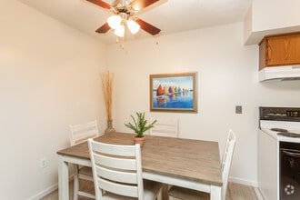 2BR, 1BA - 930 SF - Dining Room - Rock Creek Apartments