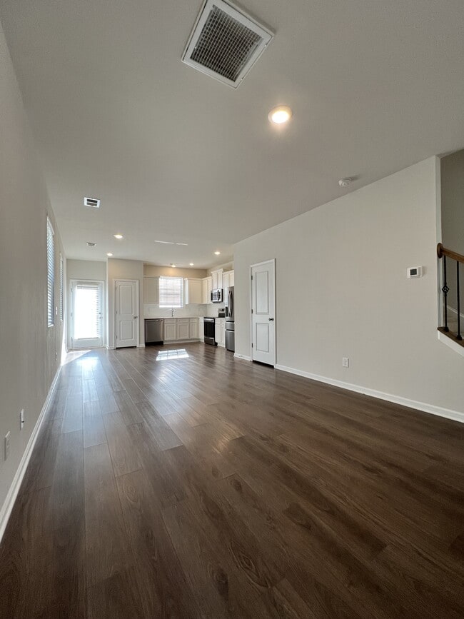 Building Photo - 199 Kitti Wake Dr