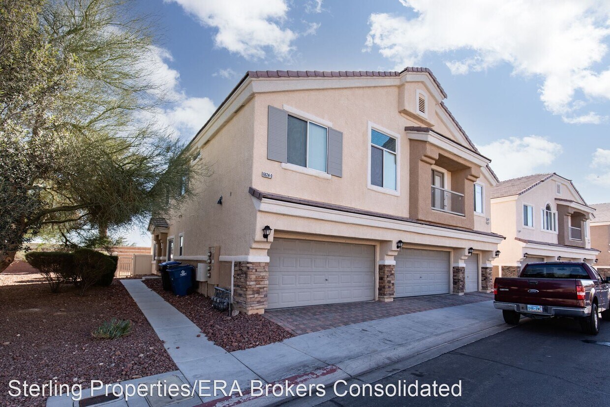 Primary Photo - 3 br, 2.5 bath House - 6624 Lavender Lilly...