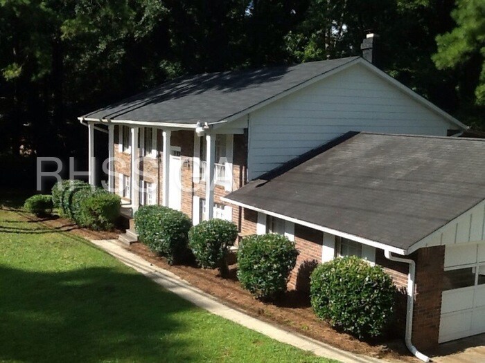 Foto principal - 4701 Birch Ridge Trl