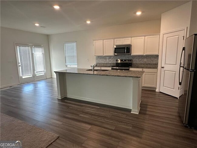 Building Photo - 114 Feeney St