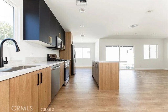 Foto del edificio - 14907 Hubbard St