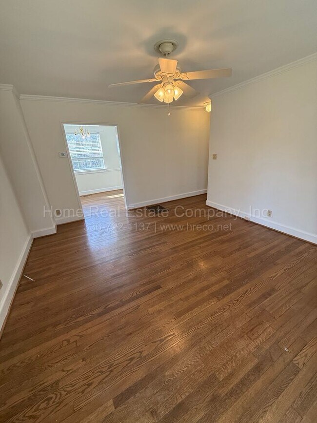 Foto del edificio - 806 N Avalon Rd