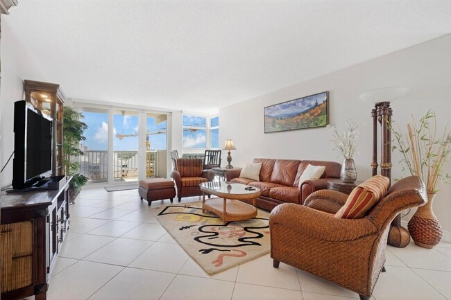 Building Photo - 1370 S Ocean Blvd