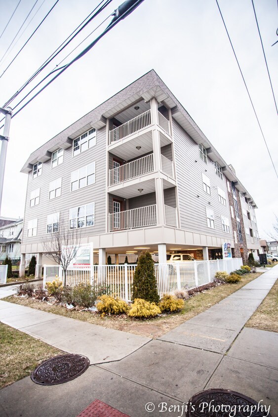 Primary Photo - 1130 Fairmount Ave