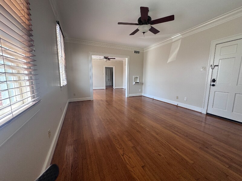 Foto principal - 317 W University Ave