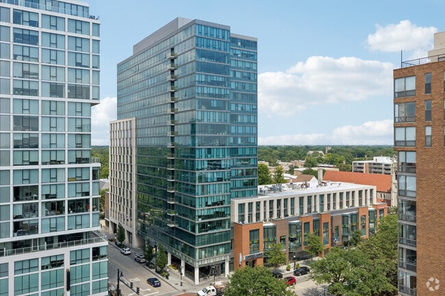 Building Photo - ReNew Oak Park