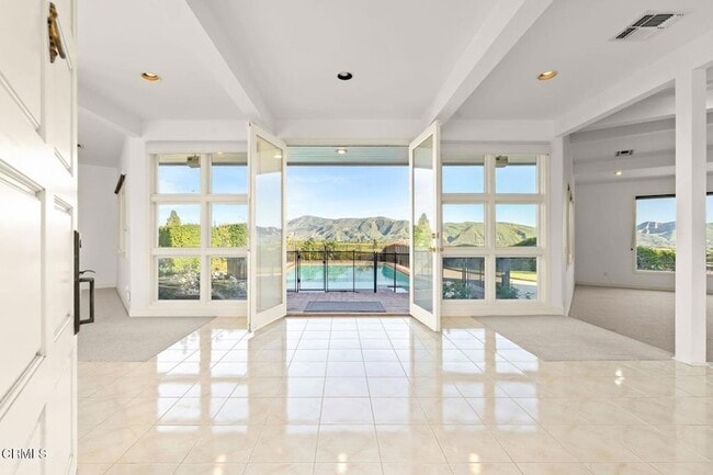 Foto del edificio - 13922 Foothill Rd