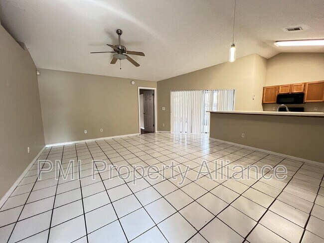 Building Photo - 1089 Covington St
