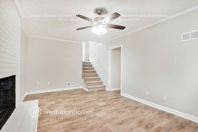 Foto del edificio - 3811 Sherwood Dr