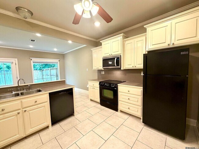 Foto del edificio - 910 S Audubon Pl Ave