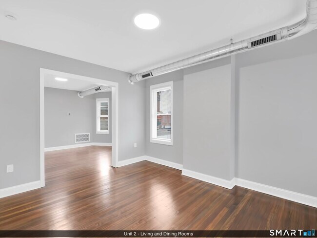 Building Photo - 144 Madison St