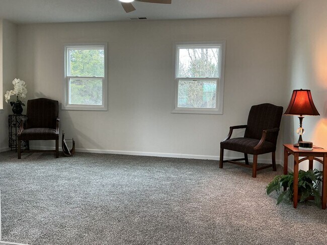 Building Photo - 4910 Pine Hall Rd