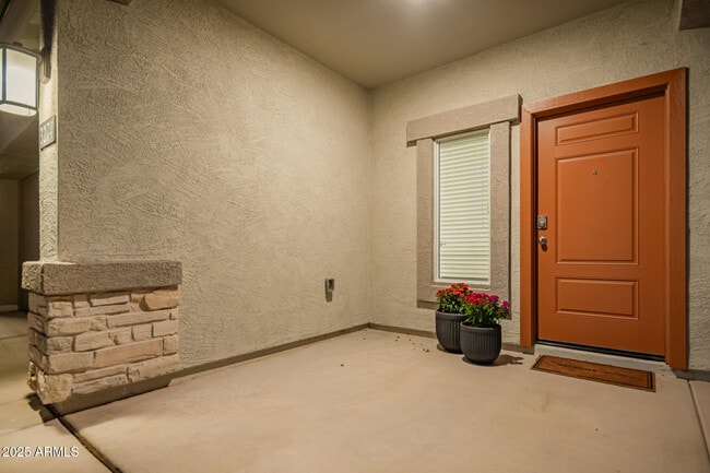 Building Photo - 3274 W Stradling Ave