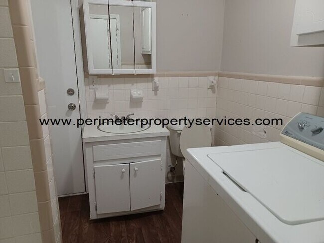 Foto del edificio - 1055 Pine St NE