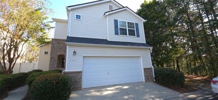 Building Photo - 243 Hiawassee Dr