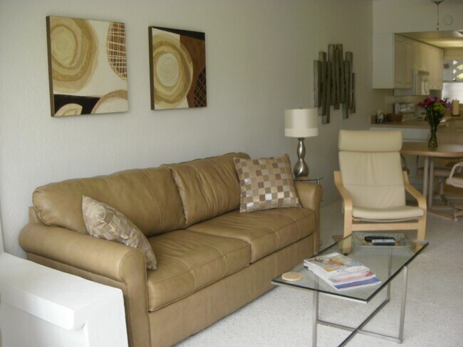 Foto del edificio - 7050 Sunset Way