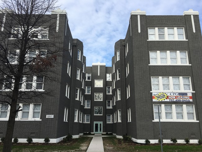 Building Photo - Colonial Lofts