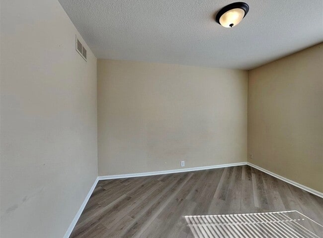Foto del edificio - 15395 E 99th Ave