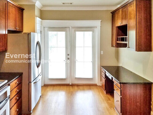 Foto del edificio - 1428 Olden Ln