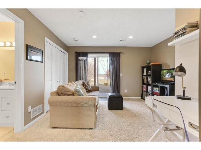 Foto del edificio - 2059 Brittany Ct