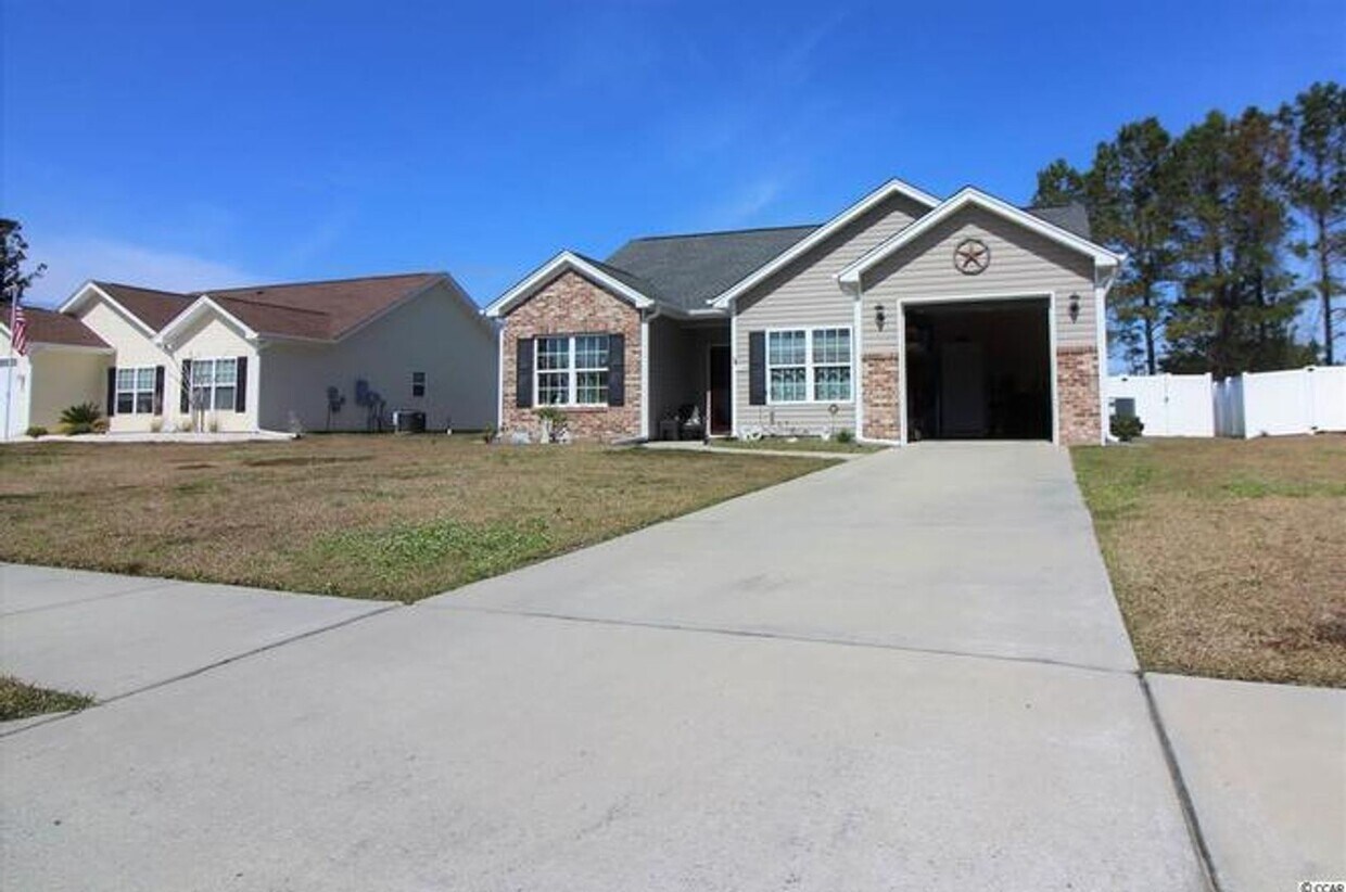 Foto del edificio - 109 Cottage Creek Cir