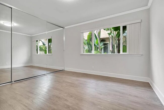 Foto del edificio - 8509 Villa La Jolla Dr