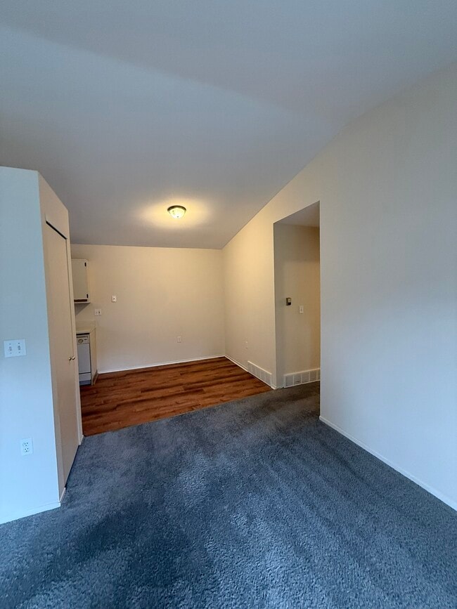 Building Photo - 1257 Oxford Manor Ct