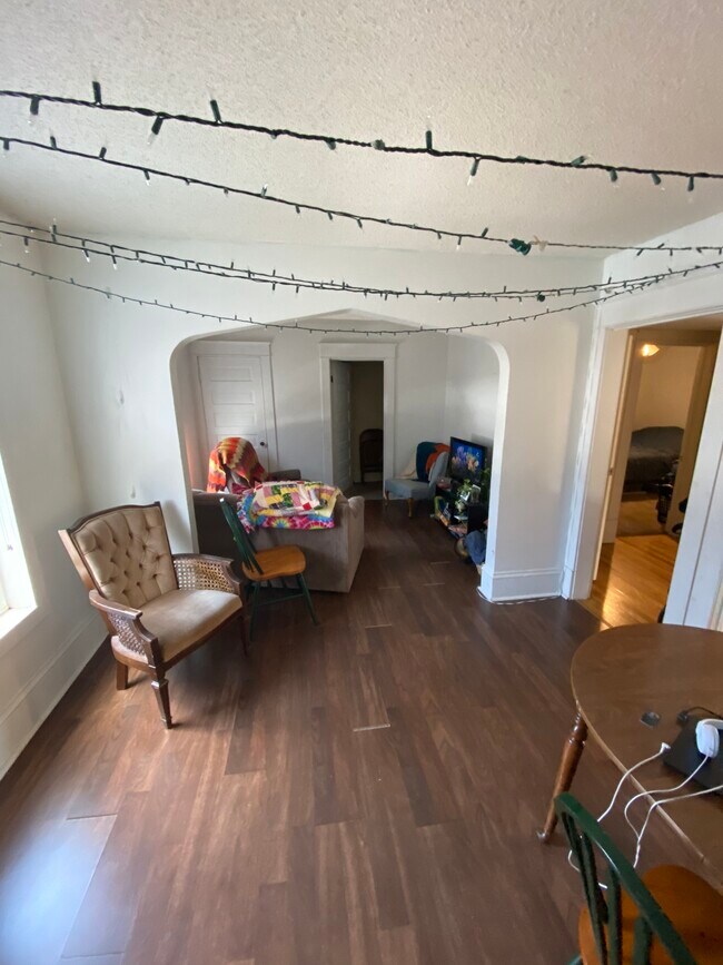 Dining/Living - 626 Cherokee Ave