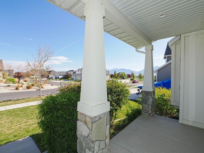 Foto del edificio - 3 bedroom, 2 bathroom Saratoga Springs Home