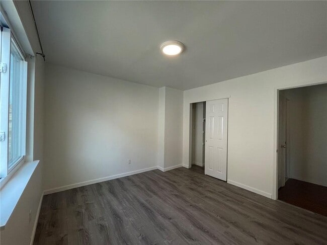 Building Photo - 746 Maguire Ave