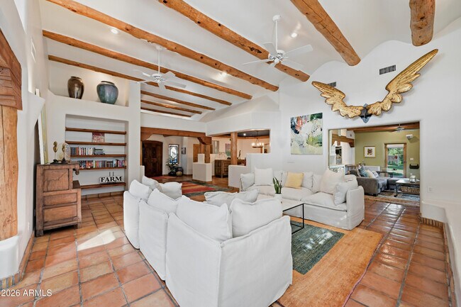 Foto del edificio - 6112 E Mockingbird Ln