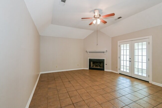 Building Photo - 5818 Southbend Ln