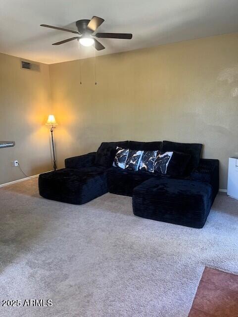 Foto del edificio - 3830 E Lakewood Pkwy W