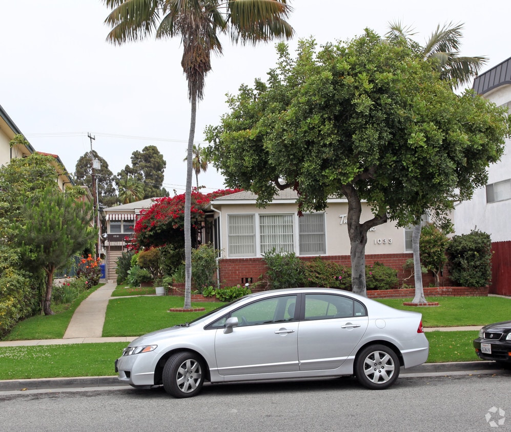 Primary Photo - 1031-1033 10th St