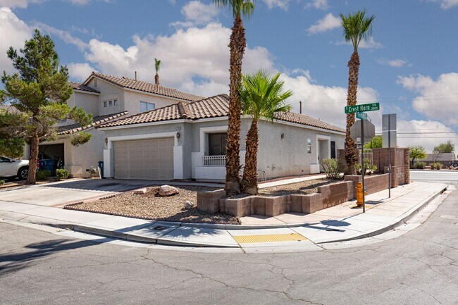 Foto del edificio - Newly remodeled single story home in Spring Valley