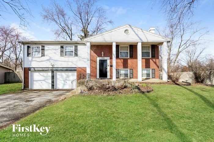 Primary Photo - 904 Bowling Green Dr