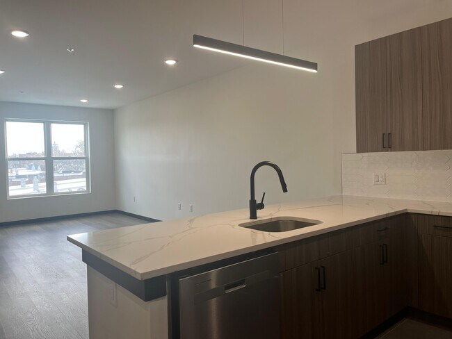 Foto del edificio - 133 Mallory Ave