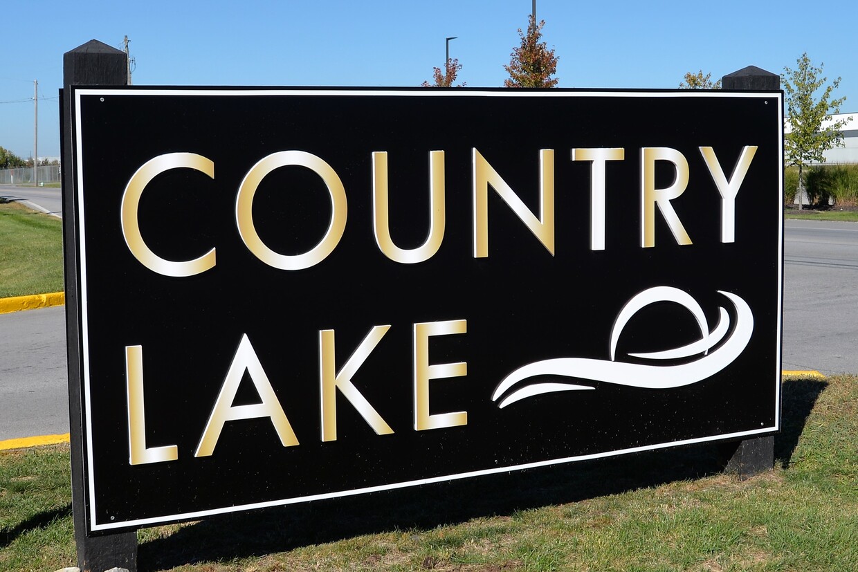 Primary Photo - Country Lake Townhomes