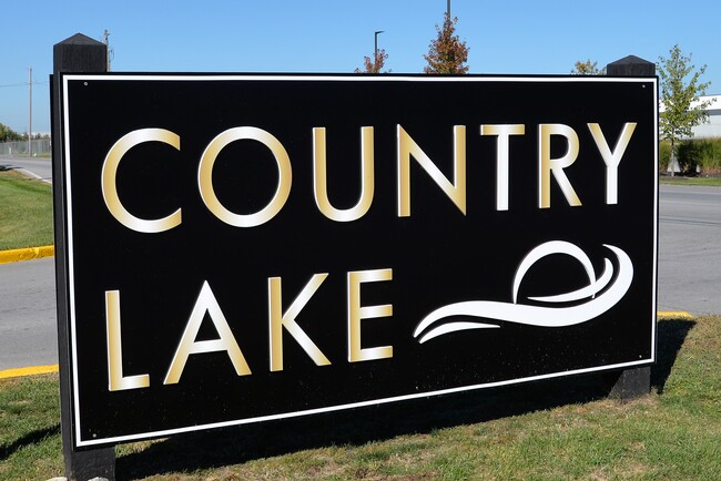 Building Photo - Country Lake Townhomes