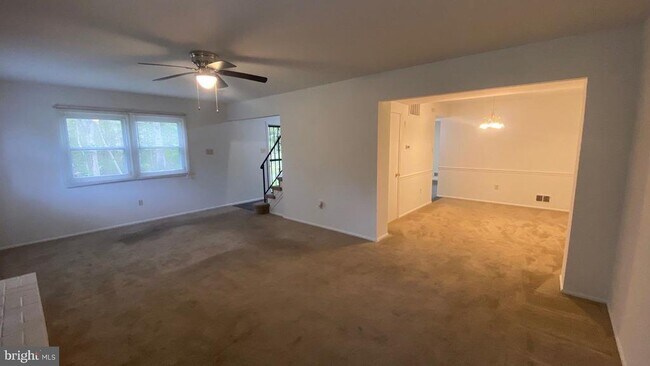 Building Photo - 12000 Dove Cir