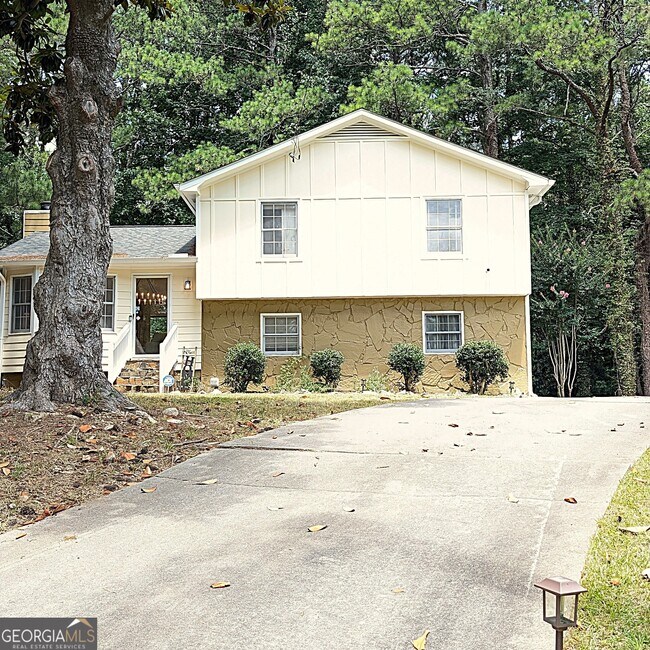 Foto del edificio - 3145 Dover Ct NW