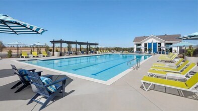 Building Photo - 5372 Island Yacht Wy