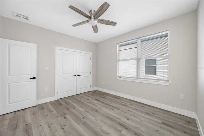 Foto del edificio - 1039 53rd Ave N