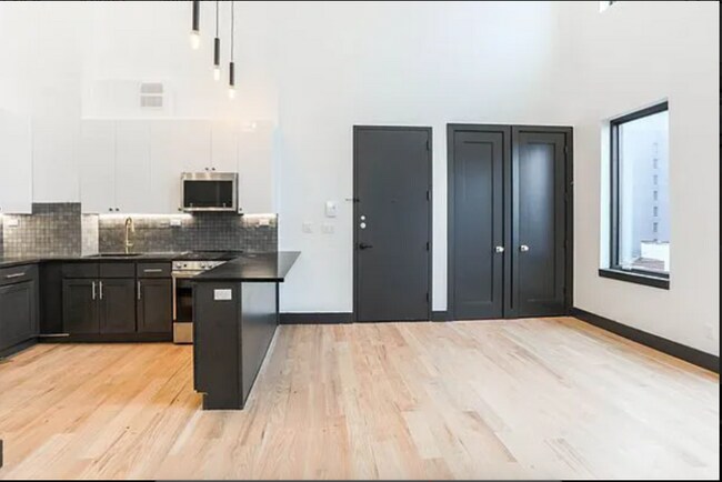 Foto del edificio - 561 4th Ave