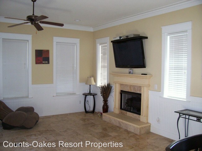 Building Photo - 4 br, 3.5 bath House - 363 Madison Circle