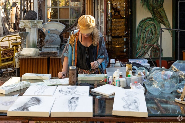 Founded as a village for creatives, Fairhope draws residents to its artsy enclaves.