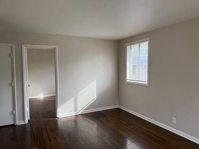 Foto del edificio - 2 bedrooms/ Nashville
